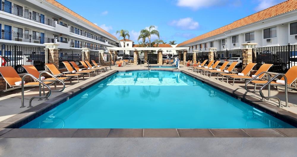 אנהיים Tropicana Inn & Suites מראה חיצוני תמונה